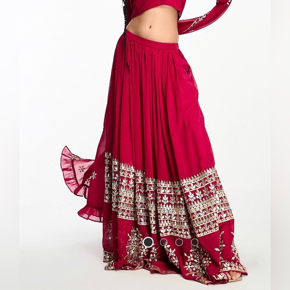 Nesavaali Lehenga Embroidered Maxi Skirt - Berry, Sz. 6